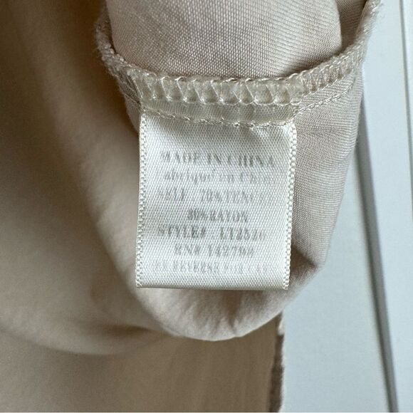 Loveriche Collared Blouse shirt Beige Tan Tencel blend work office casual sz L - Picture 4 of 5